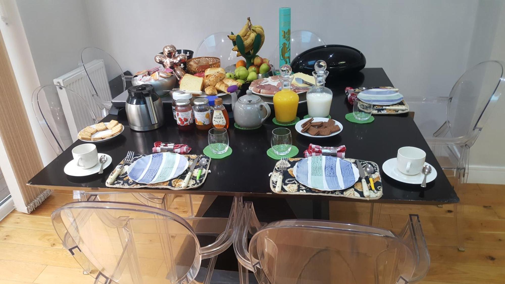 Family Home With Easy Commute To London! 克罗伊登 外观 照片