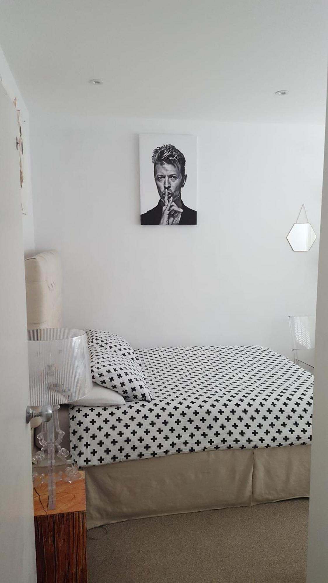 Family Home With Easy Commute To London! 克罗伊登 外观 照片